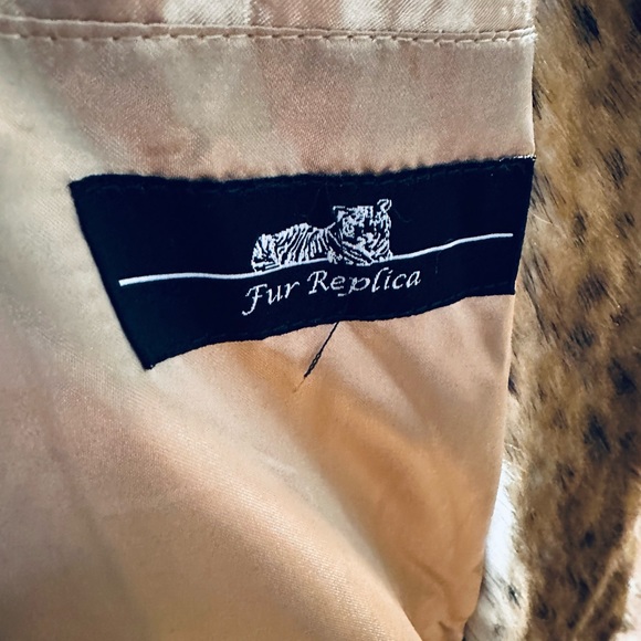 Pamela McCoy Full Length Bobcat Lynx Faux Fur Coat - Picture 8 of 8